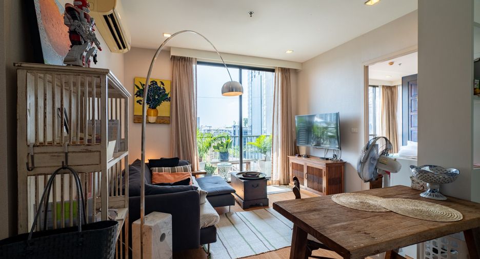 Condo en venta de 2 habitaciones en Phra Khanong, Bangkok