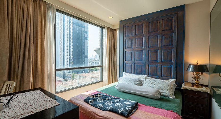 Condo en venta de 2 habitaciones en Phra Khanong, Bangkok