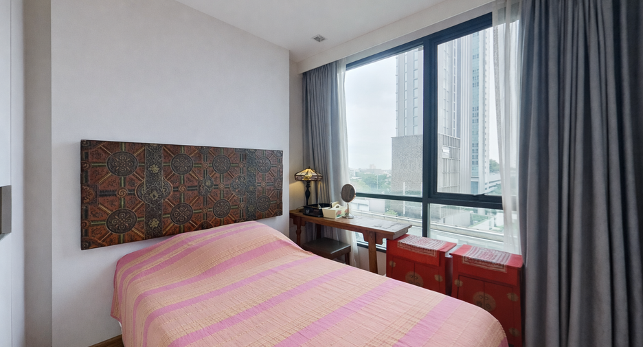 Condo en venta de 2 habitaciones en Phra Khanong, Bangkok