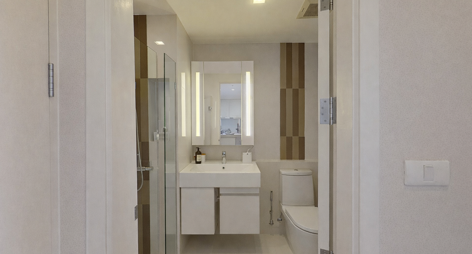 Condo en venta de 2 habitaciones en Phra Khanong, Bangkok