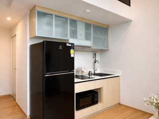 For sale 1 bed condo in Watthana, Bangkok