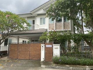出售 3 卧室 独立屋 在 Bang Kapi, 曼谷