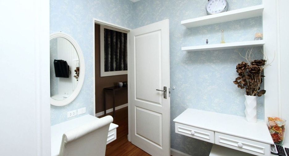 For sale 3 bedrooms house in Bang Kapi, Bangkok