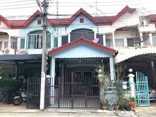For sale 2 bedrooms townhouse in Don Mueang, Bangkok