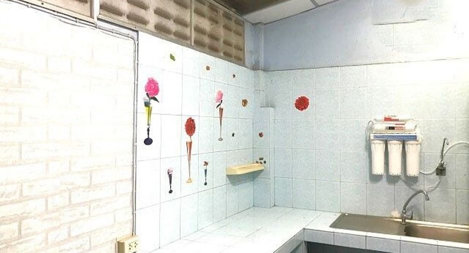 For sale 2 bedrooms townhouse in Don Mueang, Bangkok