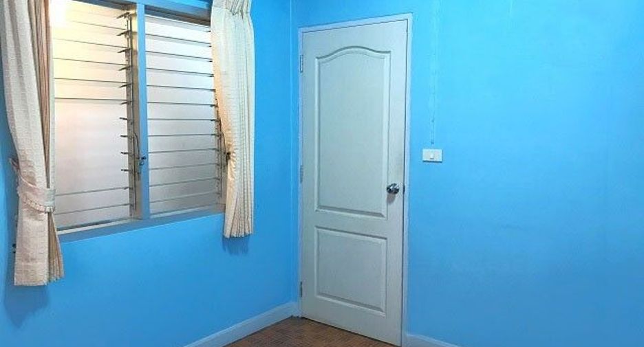 For sale 2 bedrooms townhouse in Don Mueang, Bangkok