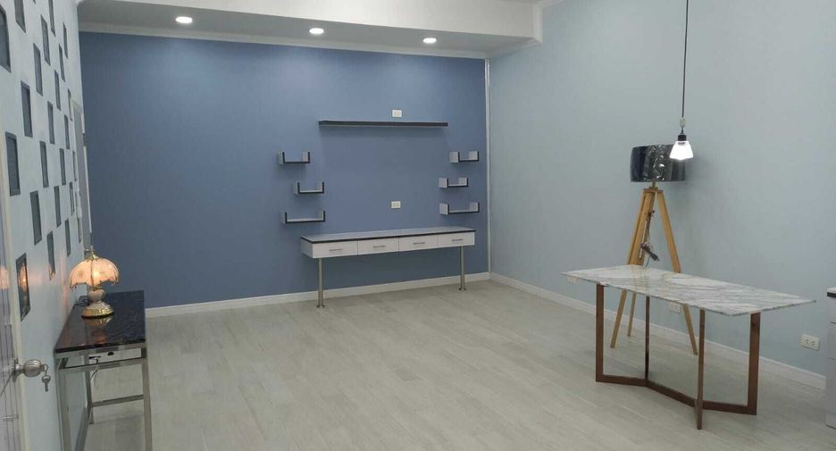 For sale and for rent 2 bedrooms condo in Khlong Toei, Bangkok