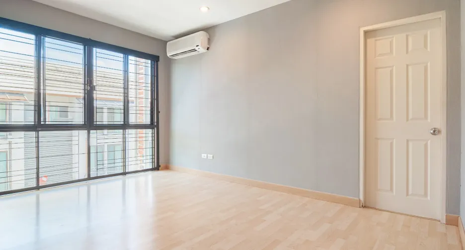 For sale and for rent 3 bedrooms townhouse in Suan Luang, Bangkok
