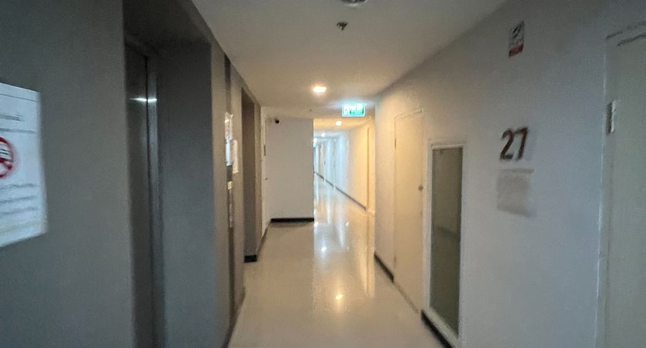 For sale 1 bed condo in Thon Buri, Bangkok