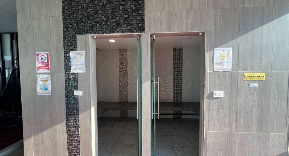 For sale 1 bed condo in Thon Buri, Bangkok