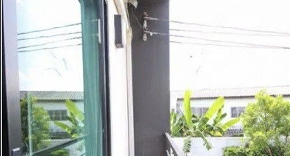 For sale 3 bedrooms townhouse in Chatuchak, Bangkok