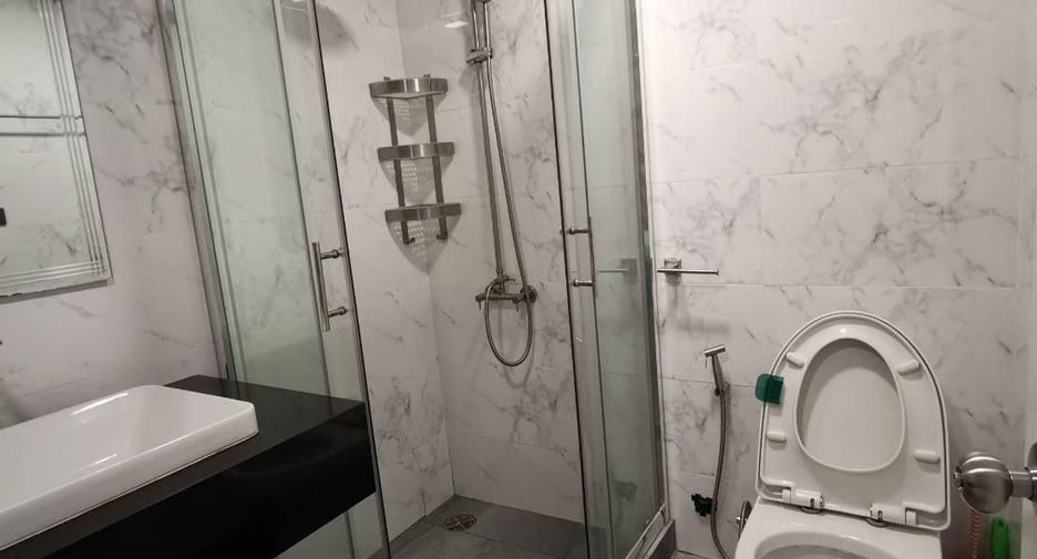 Wohnung zur Miete mit 2 Zimmer in Khlong Toei, Bangkok