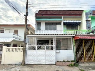 For Rent 3 Bedroom Townhouse In Bang Na, Bangkok