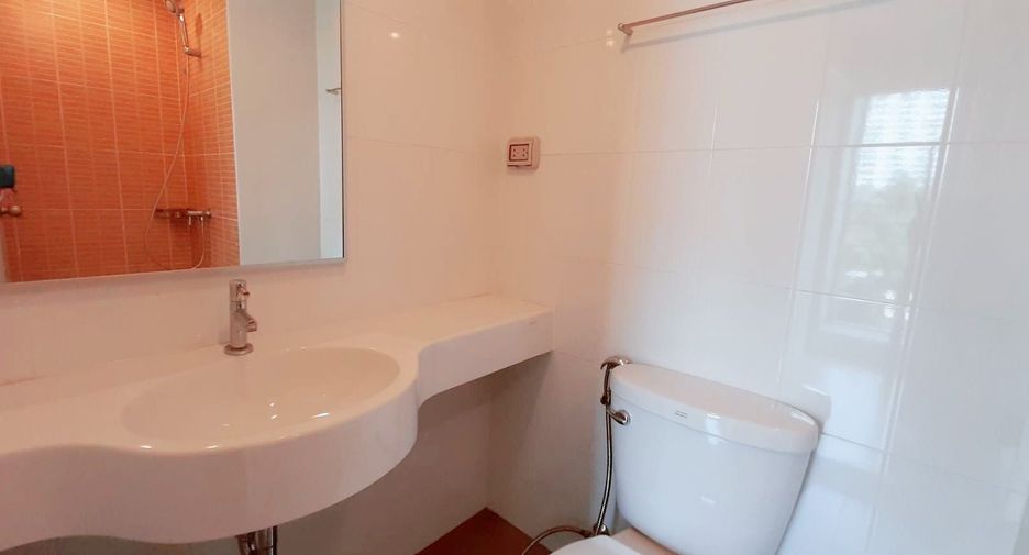 For sale and for rent 2 bedrooms condo in Bang Kapi, Bangkok