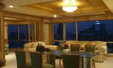 Condo en venta y en alquiler de 2 habitaciones en Chatuchak, Bangkok