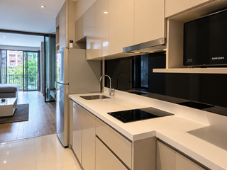 For sale 1 bed condo in Khlong Toei, Bangkok