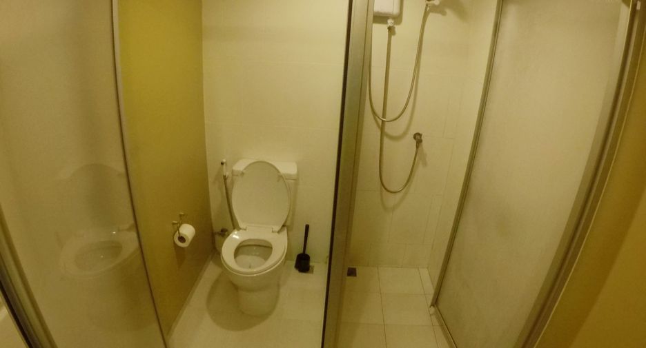 For sale and for rent 2 bedrooms condo in Bang Kapi, Bangkok