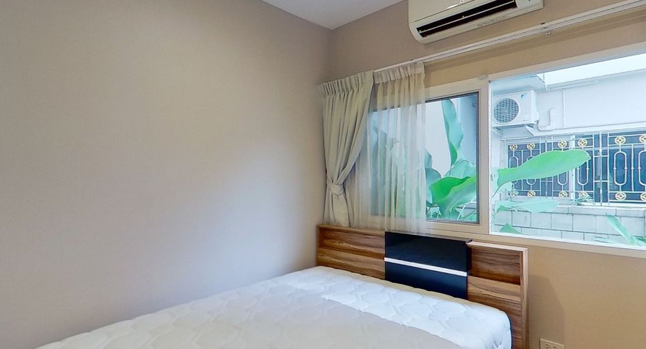 For sale 4 bedrooms house in Bang Na, Bangkok