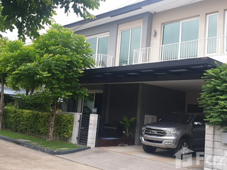 For sale 4 bedrooms house in Bang Na, Bangkok
