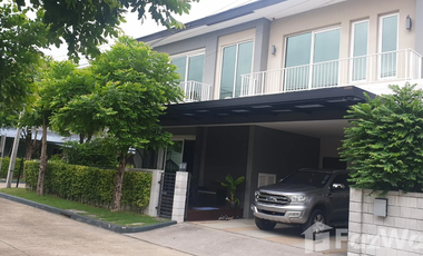 Casa en venta de 4 habitaciones en Bang Na, Bangkok