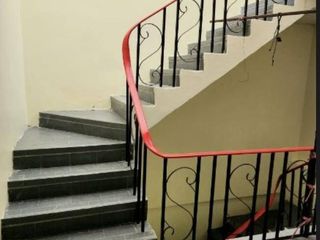 Casa adosada en venta de 4 habitaciones en Phra Khanong, Bangkok
