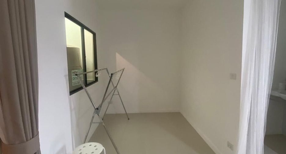 For sale and for rent 3 bedrooms townhouse in Saphan Sung, Bangkok