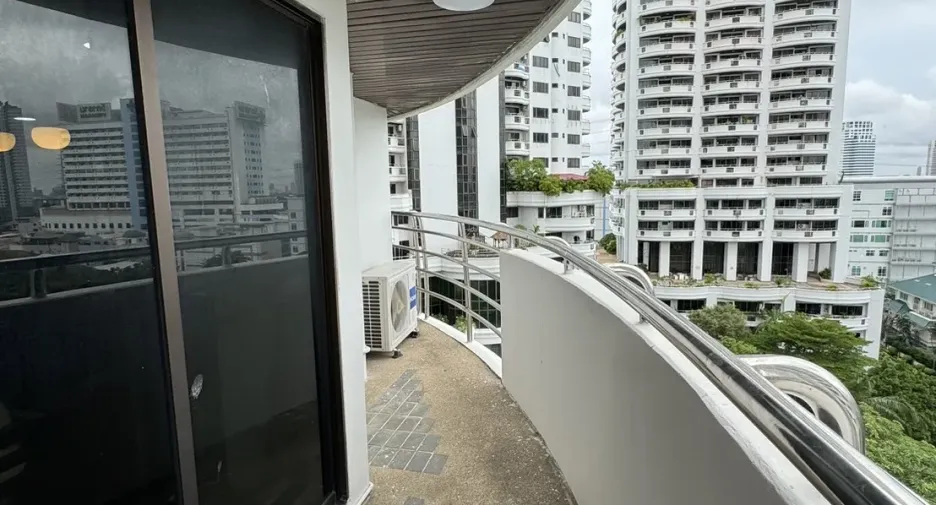 For rent 3 bedrooms condo in Suan Luang, Bangkok