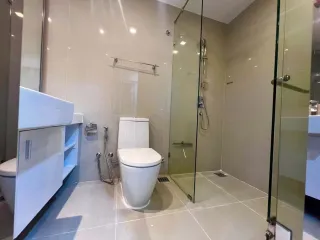 For sale and for rent 2 bedrooms condo in Yan Nawa, Bangkok