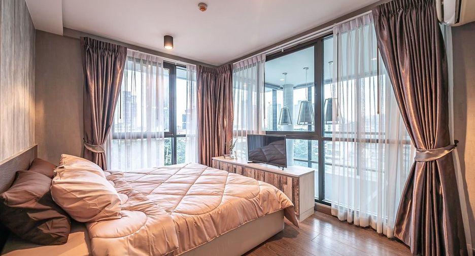 For sale and for rent 2 bedrooms condo in Phra Khanong, Bangkok