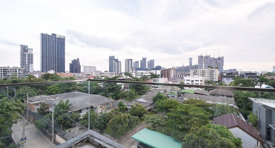For sale and for rent 2 bedrooms condo in Phra Khanong, Bangkok
