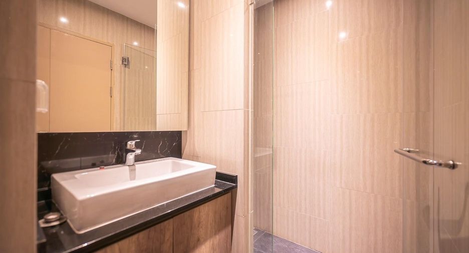 For sale and for rent 2 bedrooms condo in Phra Khanong, Bangkok