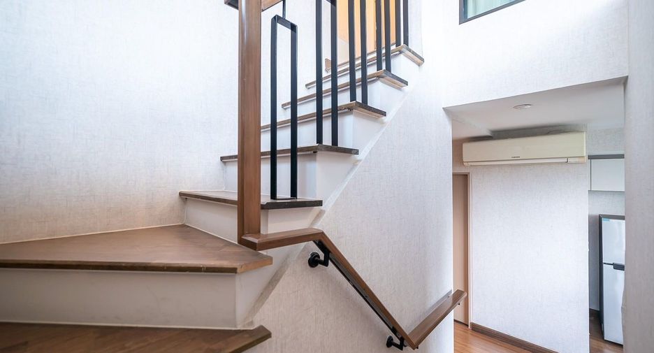 For sale and for rent 2 bedrooms condo in Phra Khanong, Bangkok