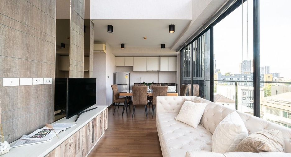 For sale and for rent 2 bedrooms condo in Phra Khanong, Bangkok