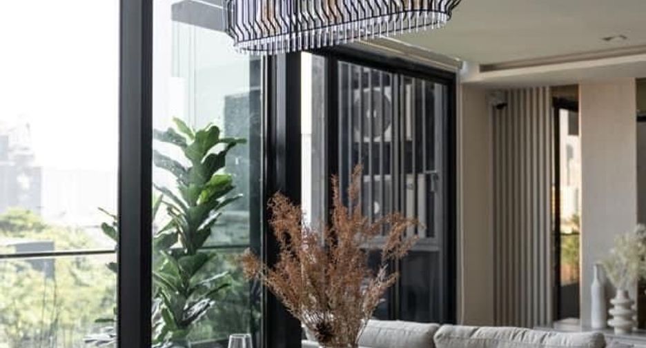 For sale and for rent 3 bedrooms condo in Phra Khanong, Bangkok