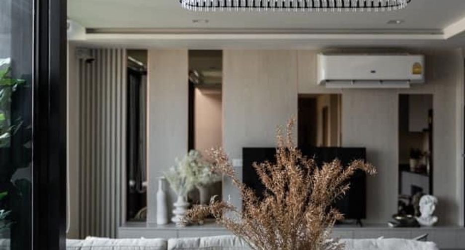For sale and for rent 3 bedrooms condo in Phra Khanong, Bangkok