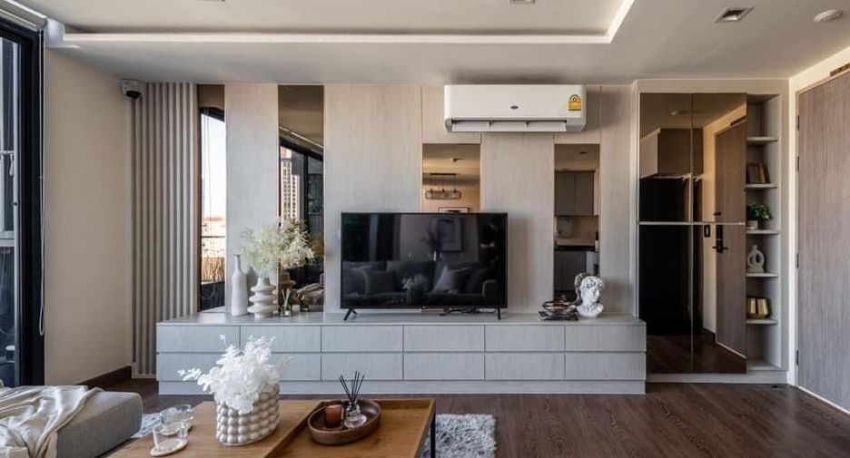 For sale and for rent 3 bedrooms condo in Phra Khanong, Bangkok
