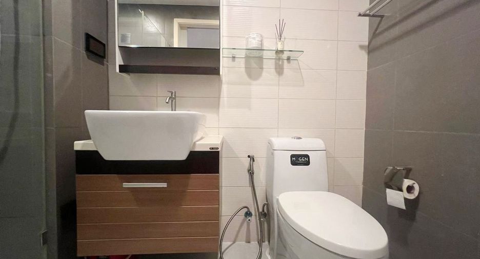 For sale and for rent 2 bedrooms condo in Phra Khanong, Bangkok