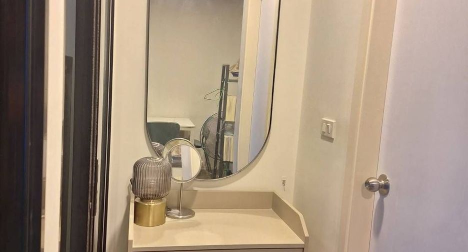 For sale 1 bed condo in Khan Na Yao, Bangkok