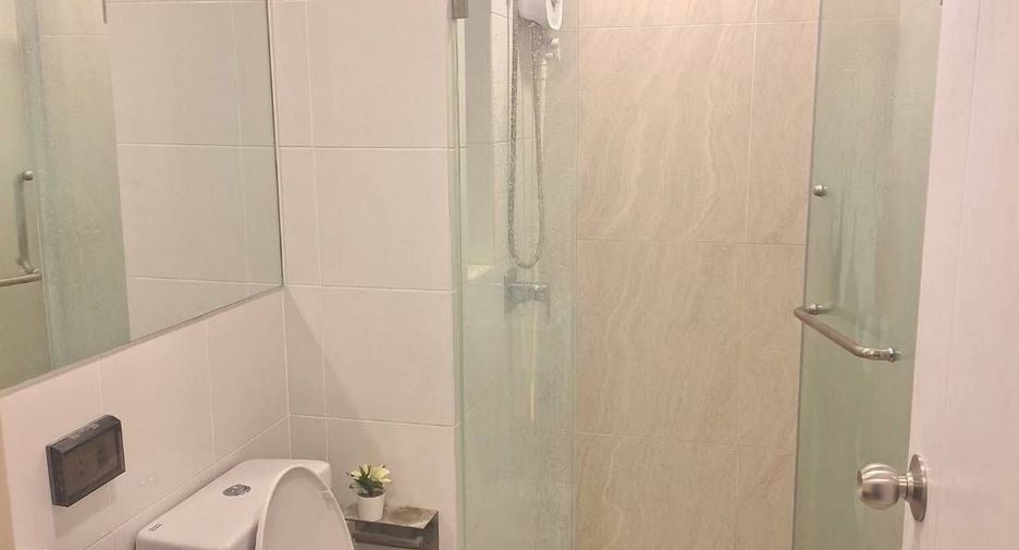 For sale 1 bed condo in Khan Na Yao, Bangkok