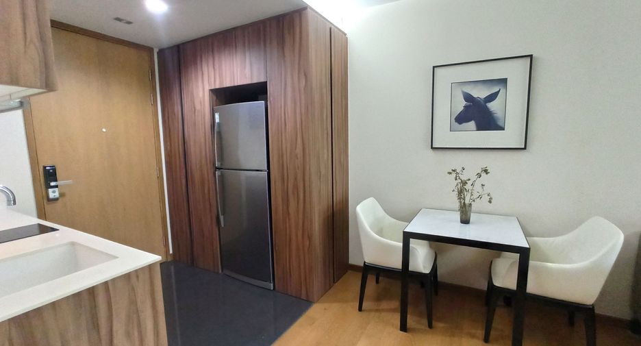 For sale 1 bed condo in Watthana, Bangkok