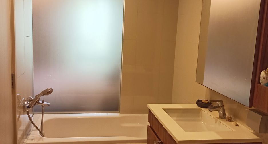 For sale 1 bed condo in Watthana, Bangkok