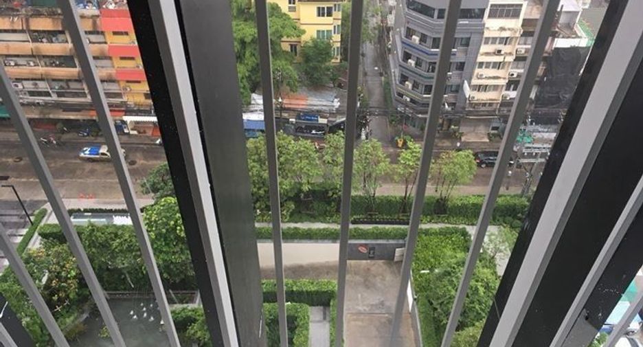 For sale and for rent studio condo in Khlong Toei, Bangkok