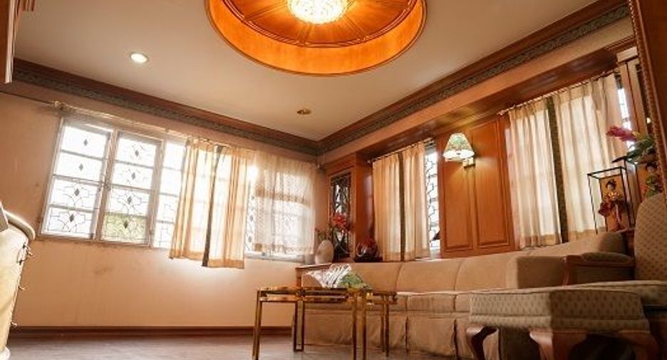 出售 4 卧室 独立屋 在 Thawi Watthana, 曼谷