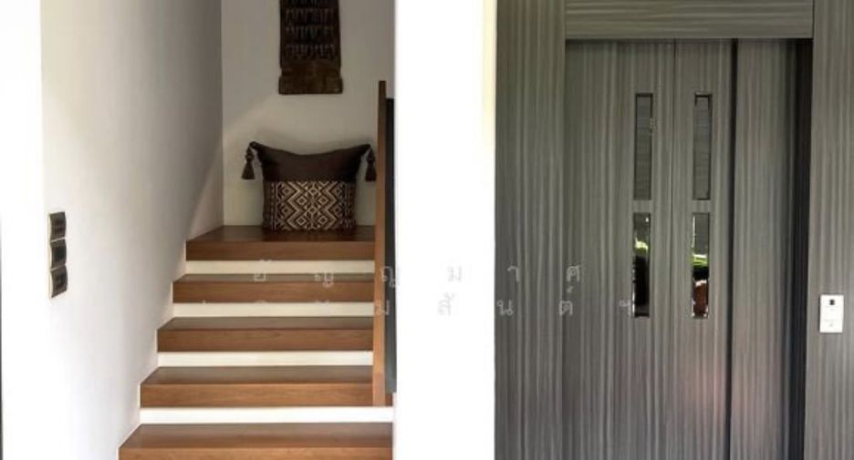 For sale 5 bedrooms house in Watthana, Bangkok