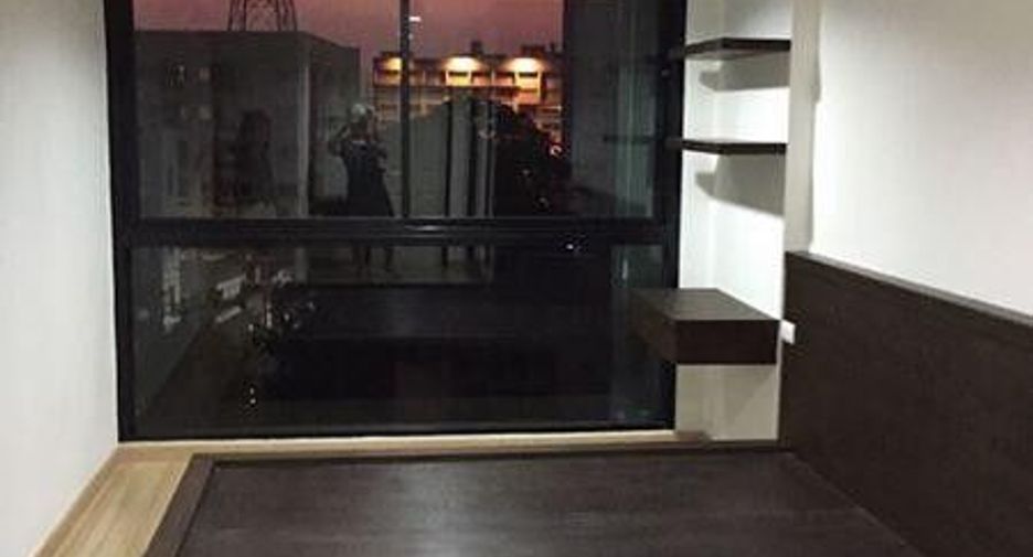 For sale 1 bed condo in Huai Khwang, Bangkok