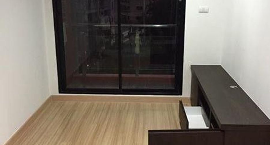 For sale 1 bed condo in Huai Khwang, Bangkok