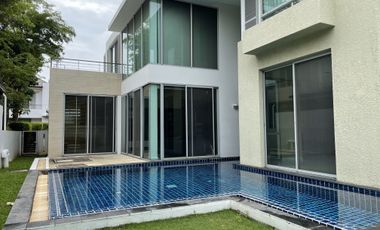For sale 5 bedrooms house in Don Mueang, Bangkok