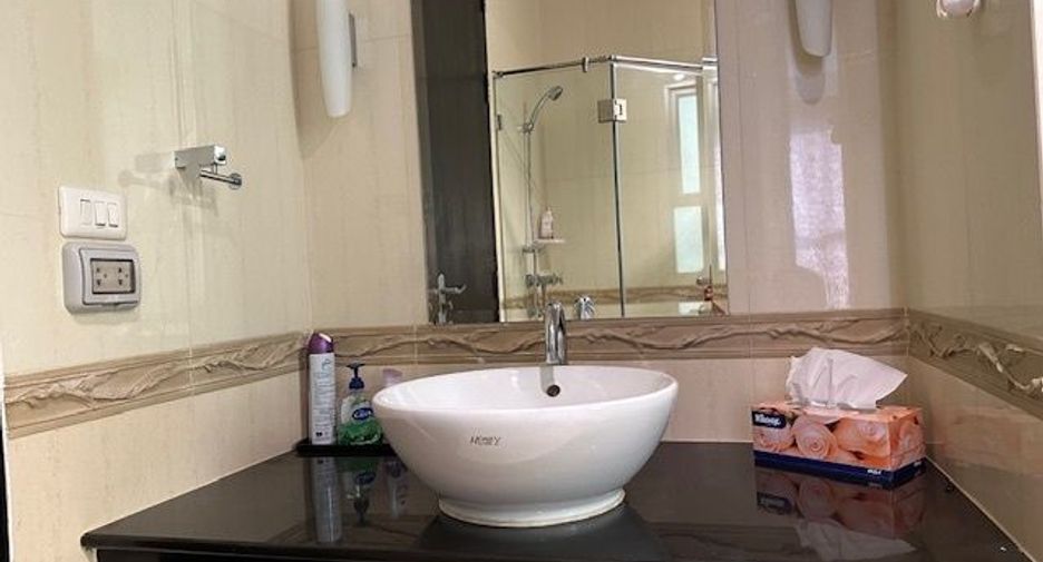 For sale and for rent 2 bedrooms condo in Pathum Wan, Bangkok