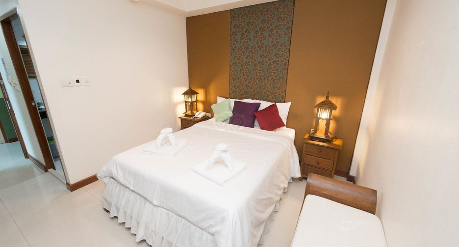 For sale 20 bedrooms hotel in Bang Rak, Bangkok