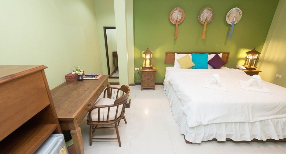 For sale 20 bedrooms hotel in Bang Rak, Bangkok
